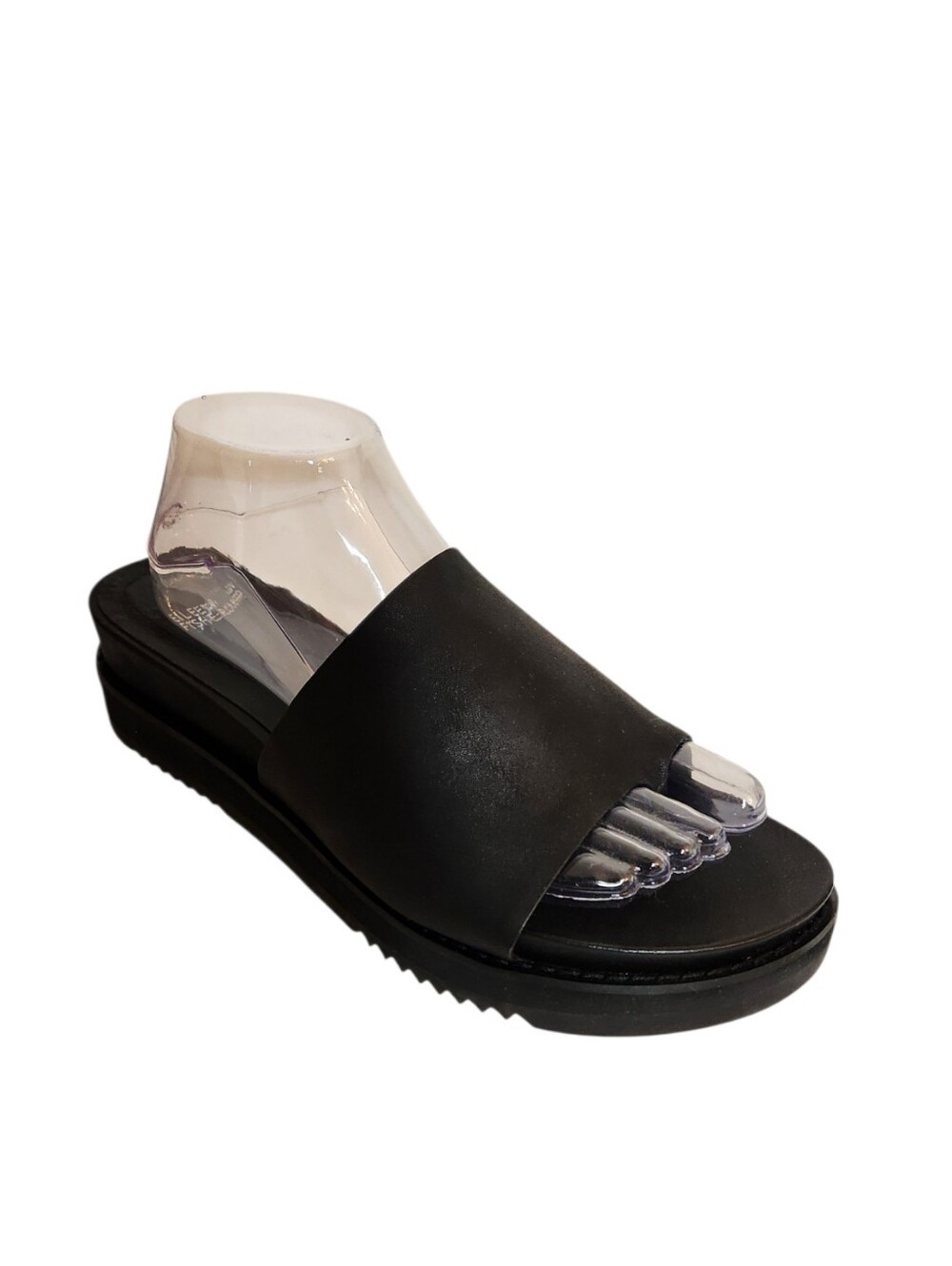 Eileen Fisher Black Leather Flatform Thong Sandal Size 10